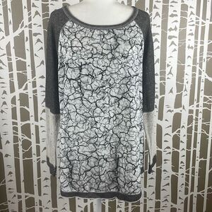 Cha Cha Vente Mixed Media Split Hem Top 1X
